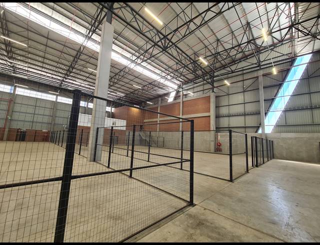 5,515M² WAREHOUSE TO LET IN SAMRAND BUSINESS PARK